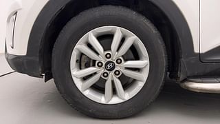 Used 2016 Hyundai Creta [2015-2018] 1.6 SX Diesel Manual tyres LEFT FRONT TYRE RIM VIEW