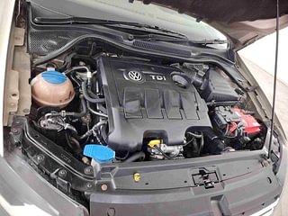 Used 2016 Volkswagen Vento [2015-2019] Highline Diesel AT Diesel Automatic engine ENGINE RIGHT SIDE VIEW