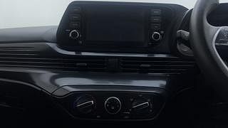 Used 2020 Hyundai New i20 Sportz 1.0 Turbo IMT Petrol Manual interior MUSIC SYSTEM & AC CONTROL VIEW