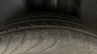 Used 2016 Volkswagen Vento [2015-2019] Highline Petrol AT Petrol Automatic tyres LEFT REAR TYRE TREAD VIEW