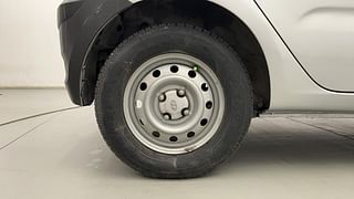 Used 2015 Hyundai i10 [2010-2016] Era Petrol Petrol Manual tyres RIGHT REAR TYRE RIM VIEW