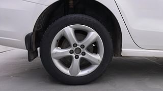 Used 2013 Skoda Rapid [2011-2016] Elegance Plus Diesel MT Diesel Manual tyres RIGHT REAR TYRE RIM VIEW
