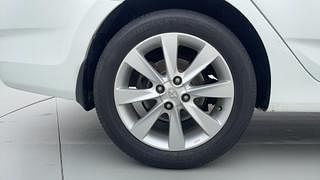Used 2013 Hyundai Verna [2011-2015] Fluidic 1.6 VTVT SX Petrol Manual tyres RIGHT REAR TYRE RIM VIEW