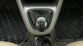Used 2011 Hyundai i10 [2010-2016] Era Petrol Petrol Manual interior GEAR  KNOB VIEW