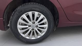 Used 2016 Maruti Suzuki Ciaz [2014-2017] ZXi AT Petrol Automatic tyres RIGHT REAR TYRE RIM VIEW