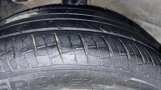 Used 2019 Hyundai Verna [2017-2020] 1.6 VTVT SX Petrol Manual tyres LEFT FRONT TYRE TREAD VIEW