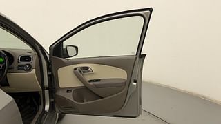 Used 2014 Skoda Rapid [2011-2016] Elegance Diesel MT Diesel Manual interior RIGHT FRONT DOOR OPEN VIEW