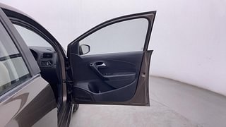 Used 2018 Volkswagen Polo [2018-2022] Comfortline 1.0L (P) Petrol Manual interior RIGHT FRONT DOOR OPEN VIEW