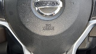 Used 2019 Nissan Kicks [2018-2020] XV Premium (O) Dual Tone Diesel Diesel Manual top_features Airbags