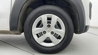 Used 2017 Renault Kwid [2015-2019] RXL Petrol Manual tyres RIGHT FRONT TYRE RIM VIEW