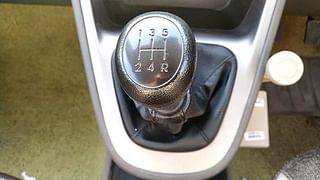 Used 2015 Hyundai i10 1.1L iRDE Magna Special Edition Petrol Manual interior GEAR  KNOB VIEW
