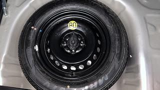 Used 2016 Maruti Suzuki Baleno [2015-2019] Zeta AT Petrol Petrol Automatic tyres SPARE TYRE VIEW