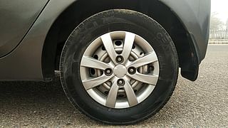 Used 2015 Hyundai Eon [2011-2018] Era + Petrol Manual tyres LEFT REAR TYRE RIM VIEW