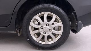 Used 2013 Honda Amaze [2013-2016] 1.2 VX i-VTEC Petrol Manual tyres LEFT REAR TYRE RIM VIEW