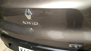 Used 2017 Renault Kwid [2015-2019] 1.0 RXT AMT Opt Petrol Automatic dents MINOR SCRATCH