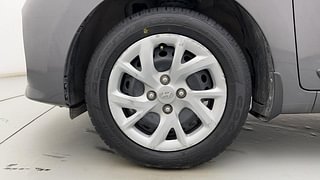 Used 2020 Hyundai Grand i10 [2017-2020] Sportz 1.2 Kappa VTVT Petrol Manual tyres LEFT FRONT TYRE RIM VIEW