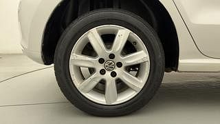 Used 2011 Volkswagen Polo [2010-2014] Highline 1.6L (P) Petrol Manual tyres RIGHT REAR TYRE RIM VIEW