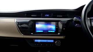 Used 2016 Toyota Corolla Altis [2014-2017] G AT Petrol Petrol Automatic interior MUSIC SYSTEM & AC CONTROL VIEW