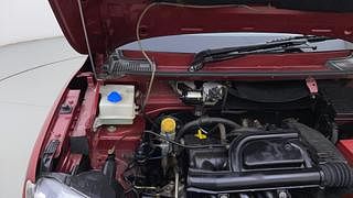 Used 2017 Renault Kwid [2015-2019] RXL Petrol Manual engine ENGINE RIGHT SIDE HINGE & APRON VIEW