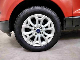 Used 2014 Ford EcoSport [2013-2015] Titanium 1.5L TDCi (Opt) Diesel Manual tyres LEFT FRONT TYRE RIM VIEW