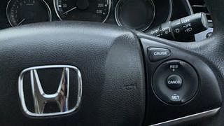 Used 2014 Honda City [2014-2017] V Petrol Manual top_features Cruise control