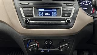 Used 2016 Hyundai Elite i20 [2014-2018] Magna 1.2 Petrol Manual interior MUSIC SYSTEM & AC CONTROL VIEW