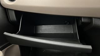Used 2015 Hyundai Grand i10 [2013-2017] Sportz 1.2 Kappa VTVT Petrol Manual top_features Glove box cooling