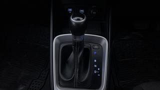 Used 2019 Hyundai Venue [2019-2022] SX Plus 1.0 Turbo DCT Petrol Automatic interior GEAR  KNOB VIEW