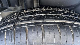 Used 2014 Maruti Suzuki Swift Dzire [2012-2017] LDI Diesel Manual tyres RIGHT REAR TYRE TREAD VIEW