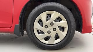 Used 2014 Honda Brio [2011-2016] S MT Petrol Manual tyres RIGHT FRONT TYRE RIM VIEW
