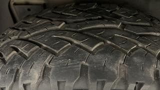 Used 2014 Tata Safari Storme [2012-2015] 2.2 EX 4x2 Diesel Manual tyres RIGHT REAR TYRE TREAD VIEW