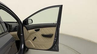 Used 2011 Hyundai Eon [2011-2018] Era Petrol Manual interior RIGHT FRONT DOOR OPEN VIEW