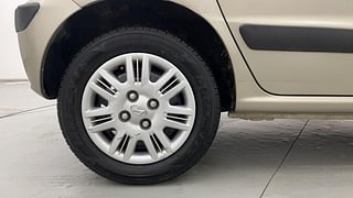 Used 2011 Hyundai Santro Xing [2007-2014] GLS Petrol Manual tyres RIGHT REAR TYRE RIM VIEW