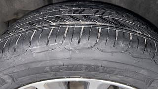 Used 2019 Maruti Suzuki Ciaz Alpha Petrol Petrol Manual tyres RIGHT REAR TYRE TREAD VIEW