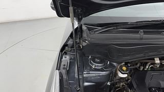 Used 2020 Kia Seltos HTK Plus G Petrol Manual engine ENGINE RIGHT SIDE HINGE & APRON VIEW
