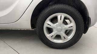 Used 2011 Hyundai i20 [2008-2012] Asta 1.2 Petrol Manual tyres LEFT REAR TYRE RIM VIEW