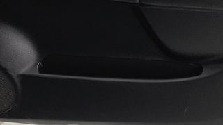 Used 2013 Maruti Suzuki Wagon R 1.0 [2010-2019] LXi Petrol Manual top_features Door pockets