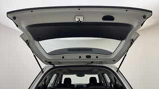 Used 2022 Hyundai Alcazar Platinum 7 STR 1.5 Diesel MT Diesel Manual interior DICKY DOOR OPEN VIEW