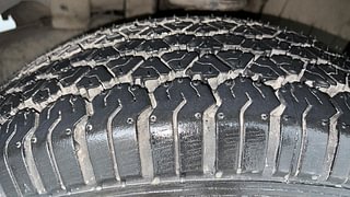 Used 2019 Mahindra Scorpio [2017-2020] S3 Diesel Manual tyres RIGHT FRONT TYRE TREAD VIEW