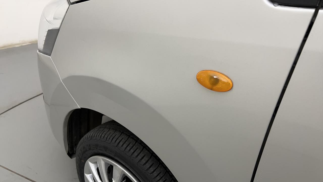 Used 2016 Maruti Suzuki Wagon R 1.0 [2010-2019] VXi Petrol Manual dents MINOR SCRATCH