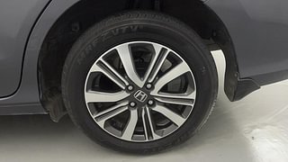 Used 2022 Honda Amaze 1.2 VX CVT i-VTEC Petrol Automatic tyres LEFT REAR TYRE RIM VIEW