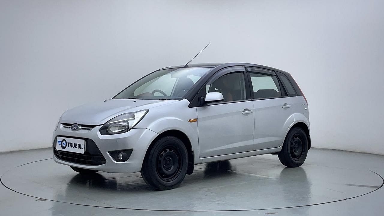 Ford Figo Duratec Petrol Titanium 1.2 at Bangalore for 225000