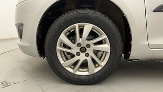 Used 2014 Maruti Suzuki Swift [2011-2017] ZXi Petrol Manual tyres LEFT FRONT TYRE RIM VIEW