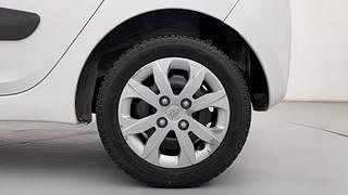 Used 2018 Hyundai Eon [2011-2018] Sportz Petrol Manual tyres LEFT REAR TYRE RIM VIEW