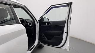 Used 2021 Hyundai Venue [2019-2022] SX 1.0  Turbo Petrol Manual interior RIGHT FRONT DOOR OPEN VIEW