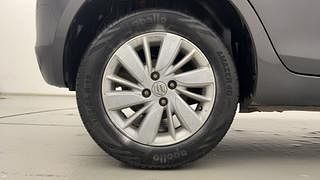 Used 2016 Maruti Suzuki Swift [2011-2017] ZXi Petrol Manual tyres RIGHT REAR TYRE RIM VIEW