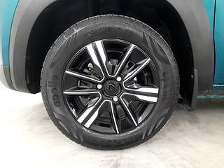 Used 2022 Renault Kwid CLIMBER 1.0 AMT Petrol Automatic tyres LEFT FRONT TYRE RIM VIEW