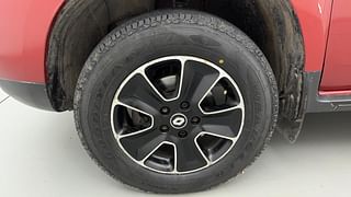 Used 2019 Renault Duster [2015-2019] 85 PS RXS MT Diesel Manual tyres LEFT FRONT TYRE RIM VIEW
