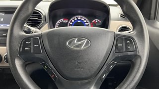 Used 2017 Hyundai Grand i10 [2017-2020] Sportz 1.2 Kappa VTVT Petrol Manual top_features Steering mounted controls