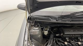 Used 2017 Toyota Etios Liva [2017-2020] V Petrol Manual engine ENGINE RIGHT SIDE HINGE & APRON VIEW